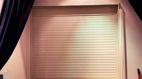 شتر شبابيك يدوي