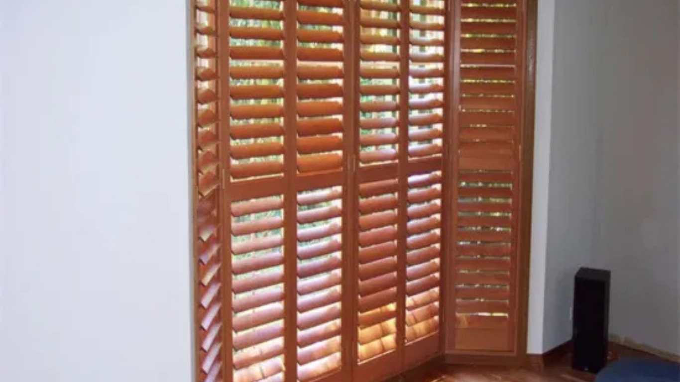 باب شتر خشبي